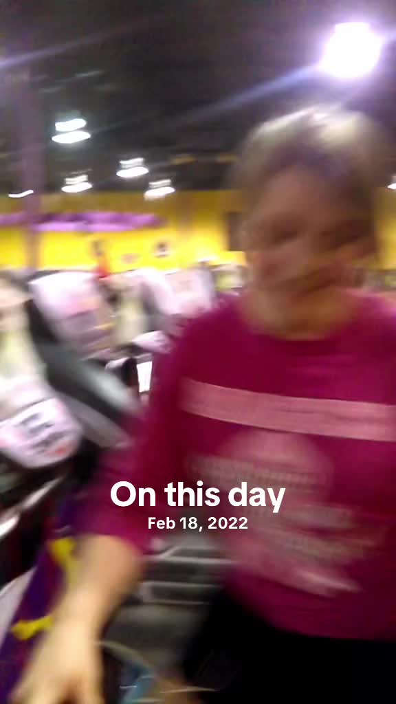 @Courtney Loraine Theshortygroves