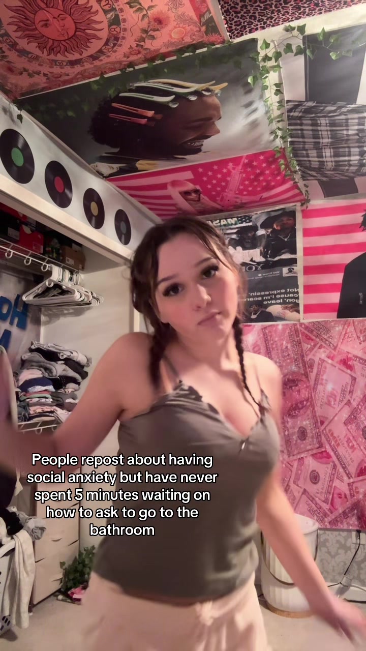 @???
