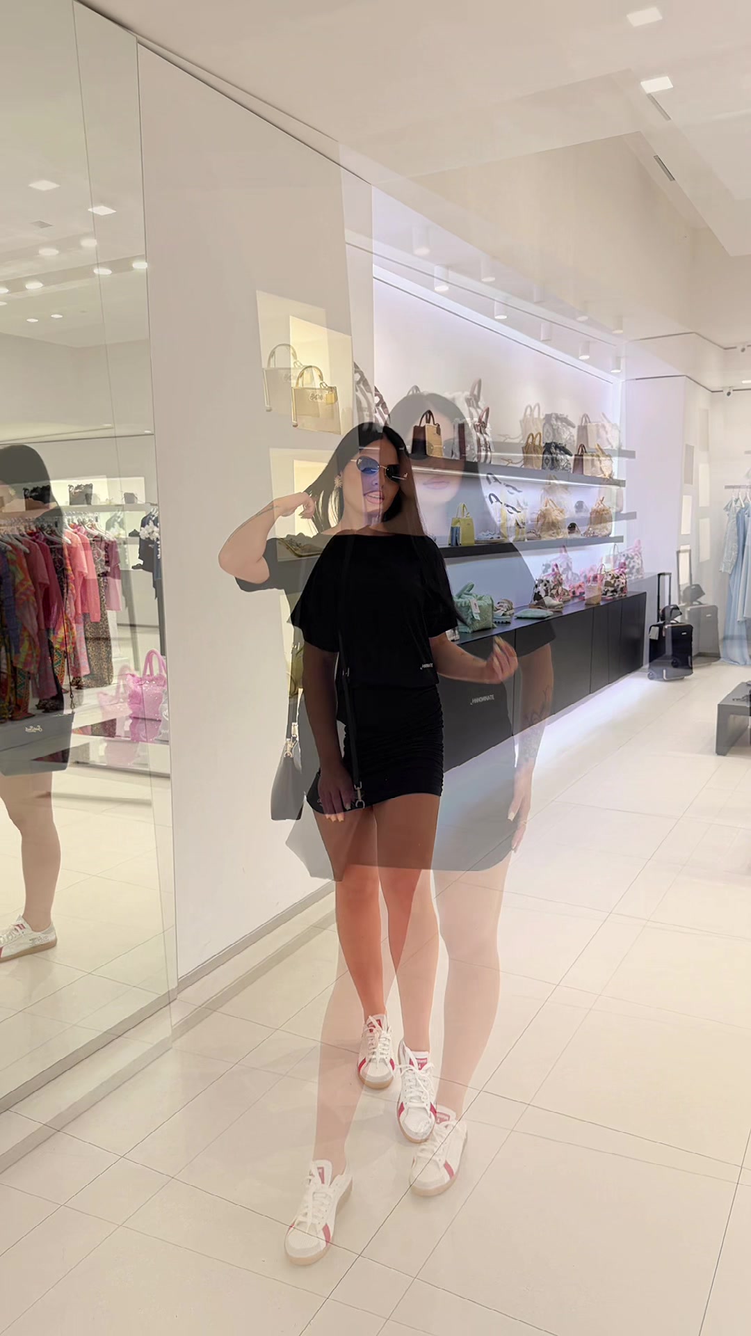 @RODRIQUEZ STORE