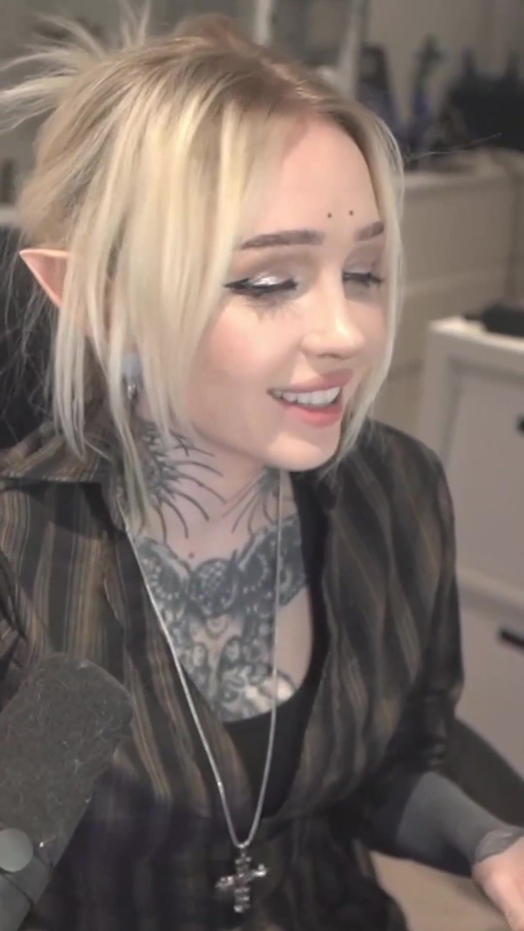 @runabyt3