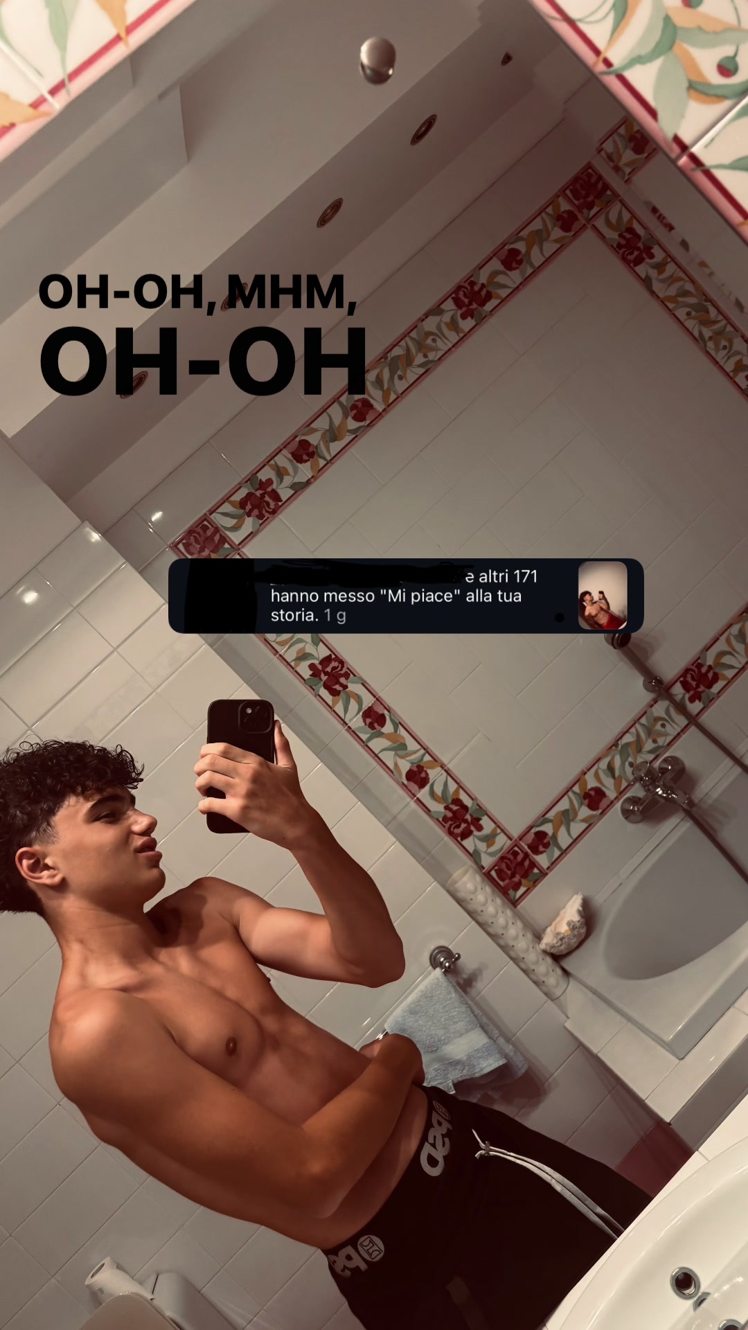 @𖣂