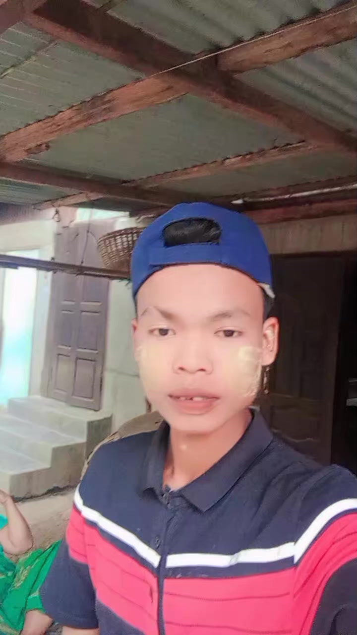 @8/နက်မောက်သားလေး