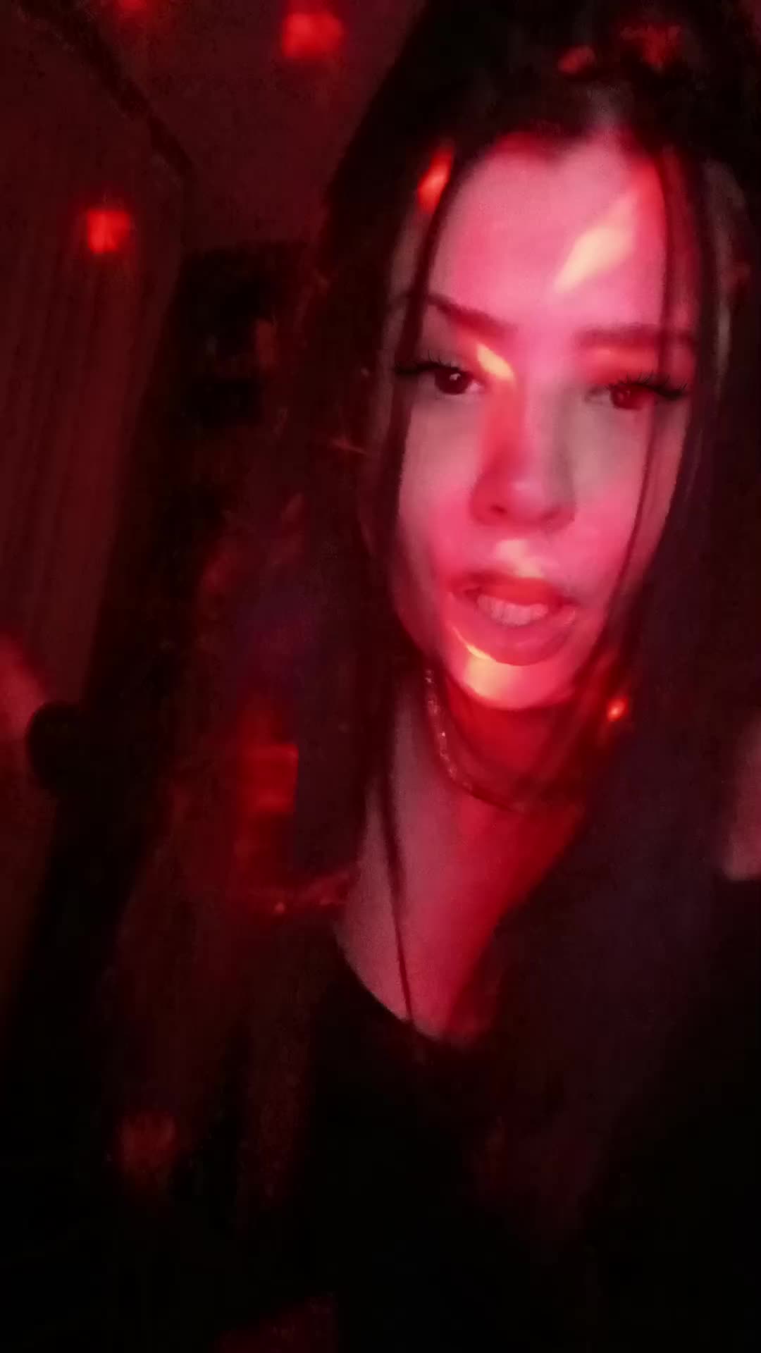 @SARA ROXY