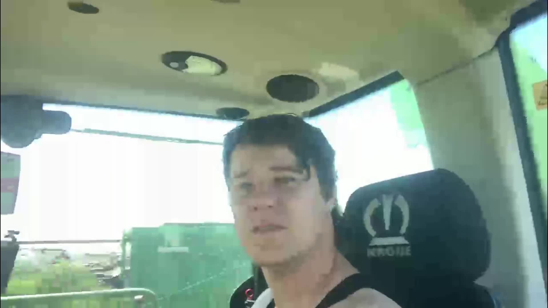 @itsablythingofficial