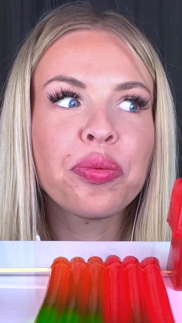 @HunniBee ASMR