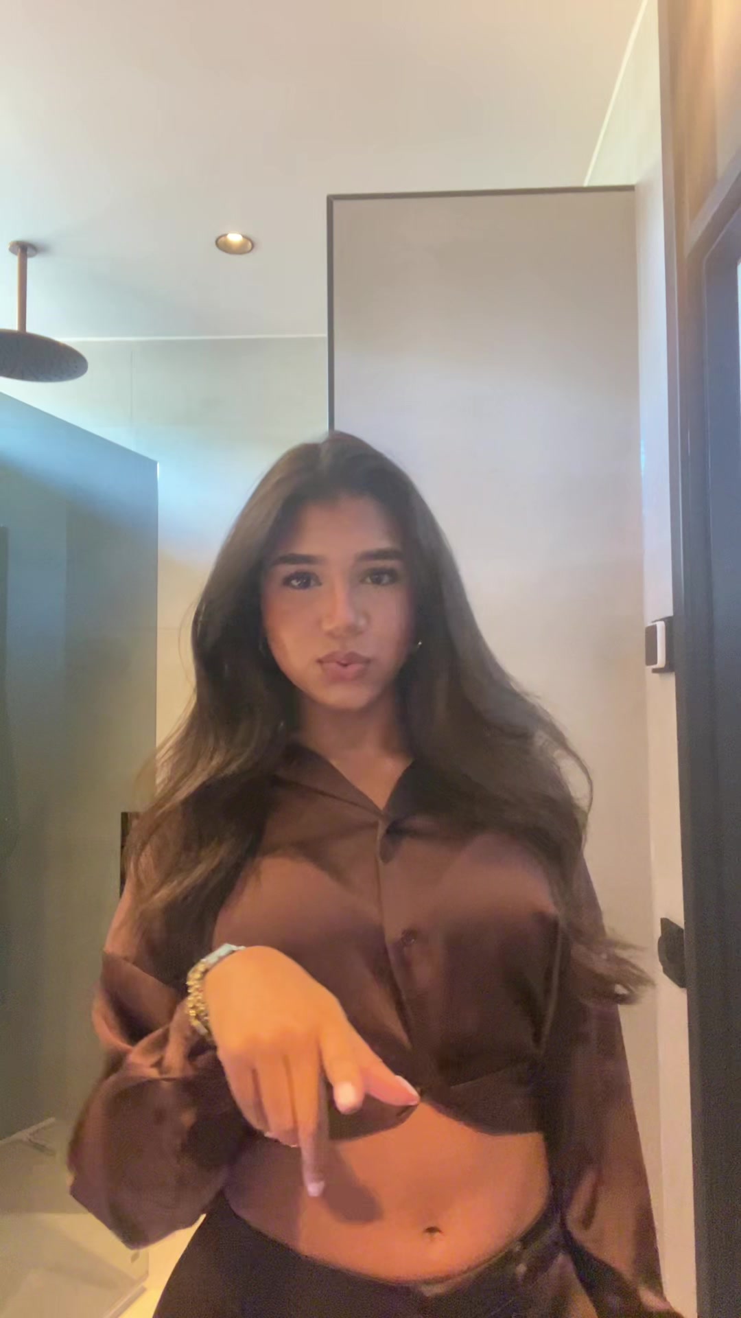 @𝐽𝑂𝑌𝐾𝐿𝑈𝐼𝑁