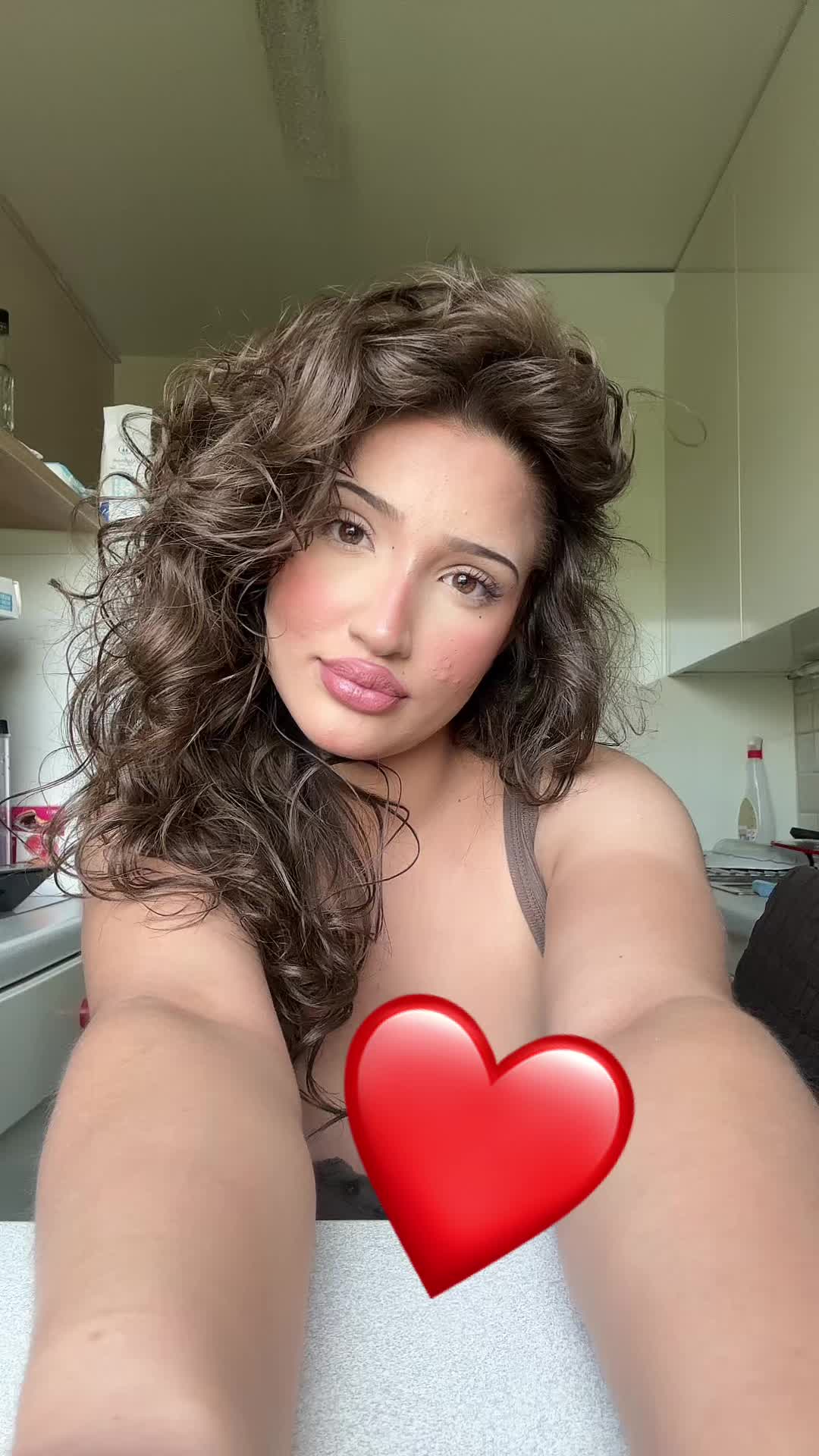 @lalyy