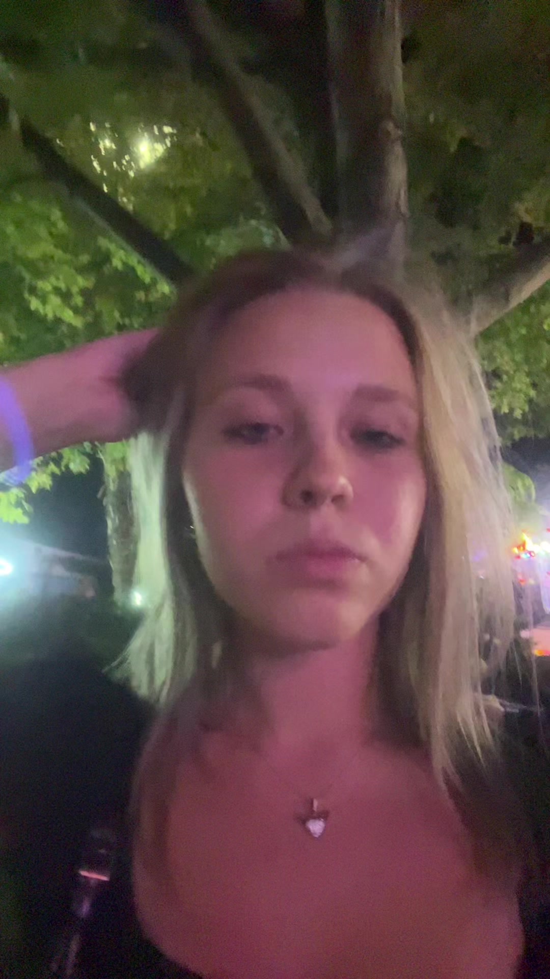 @<3