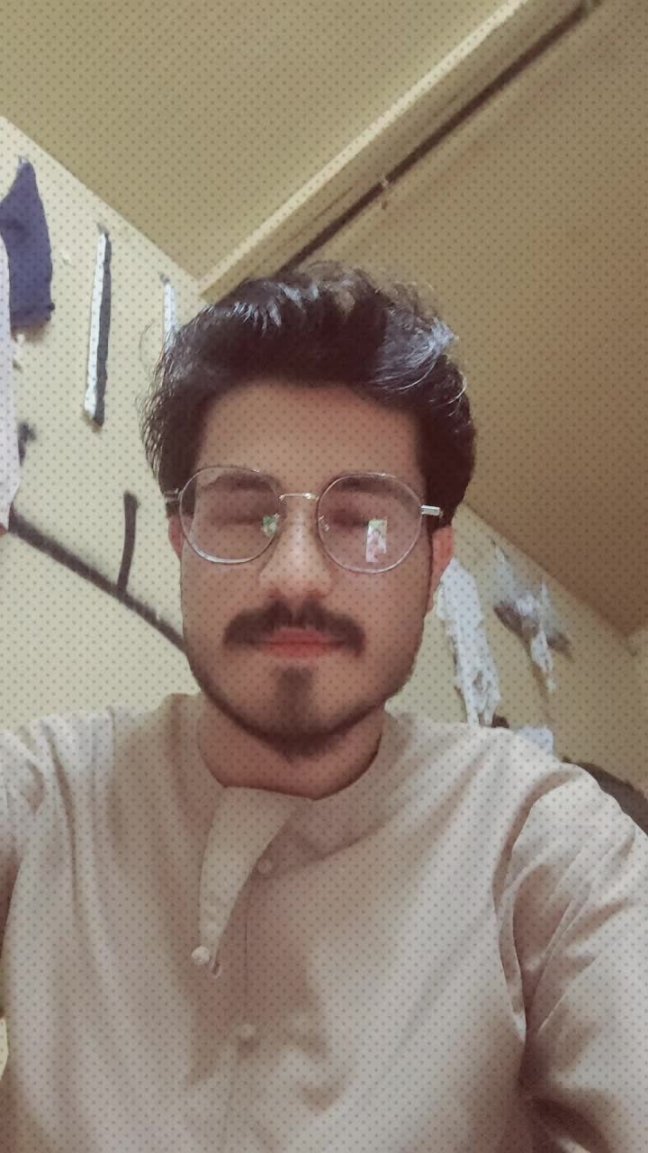 @𝑙𝑎𝑑𝑙𝑎ℎ بلوچ💕