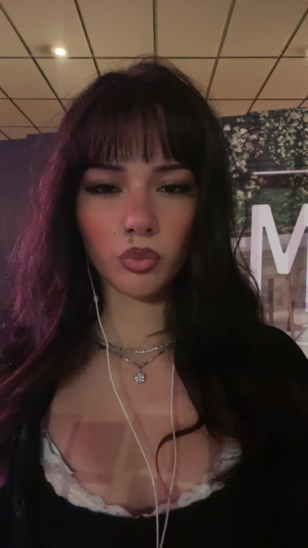 @itsisabelmedeiros