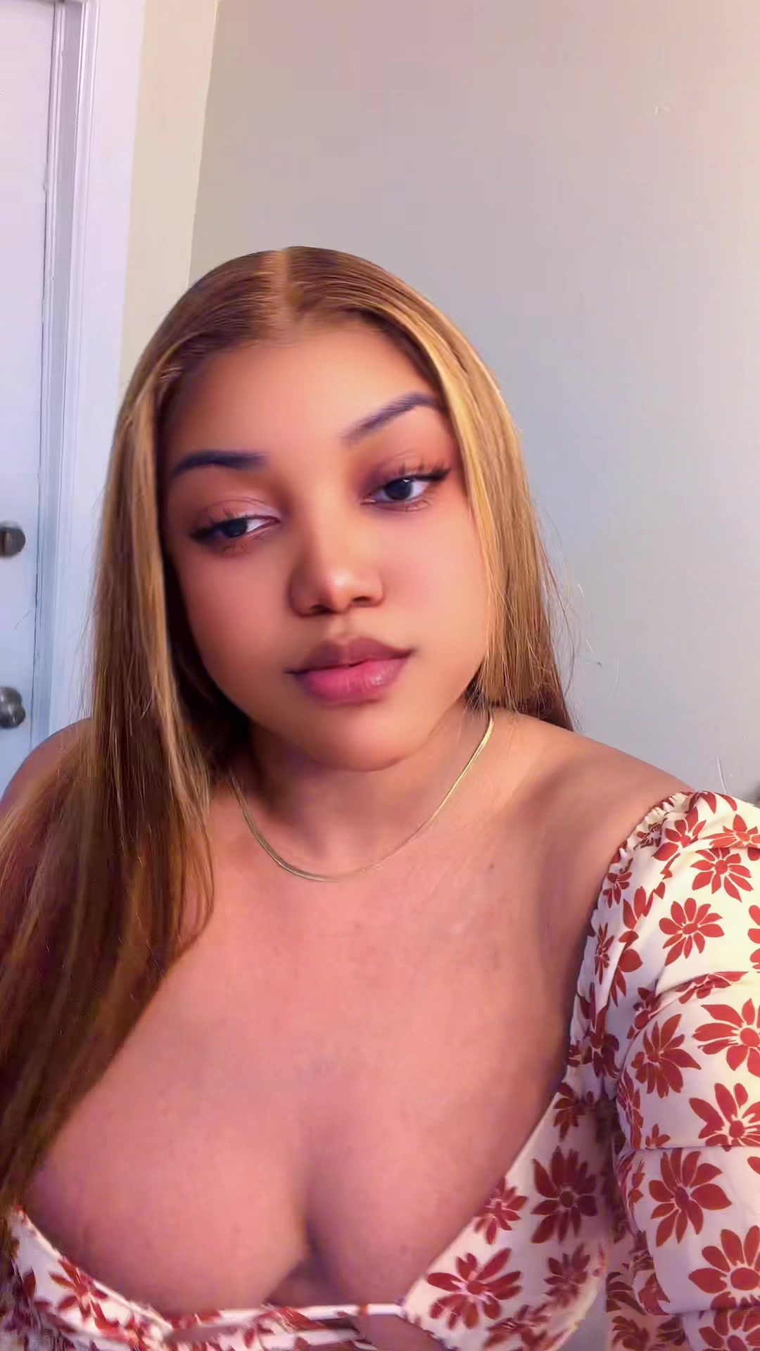 @Uniq_beauty