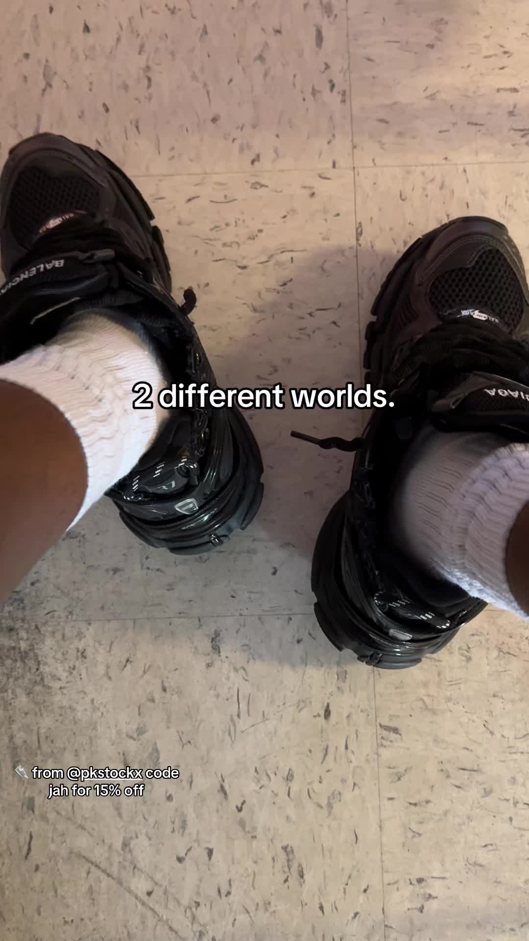 @⃟