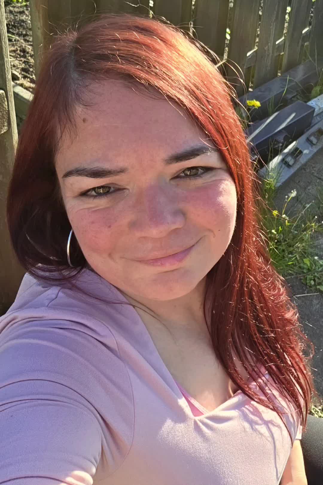 @KurvyEngel41
