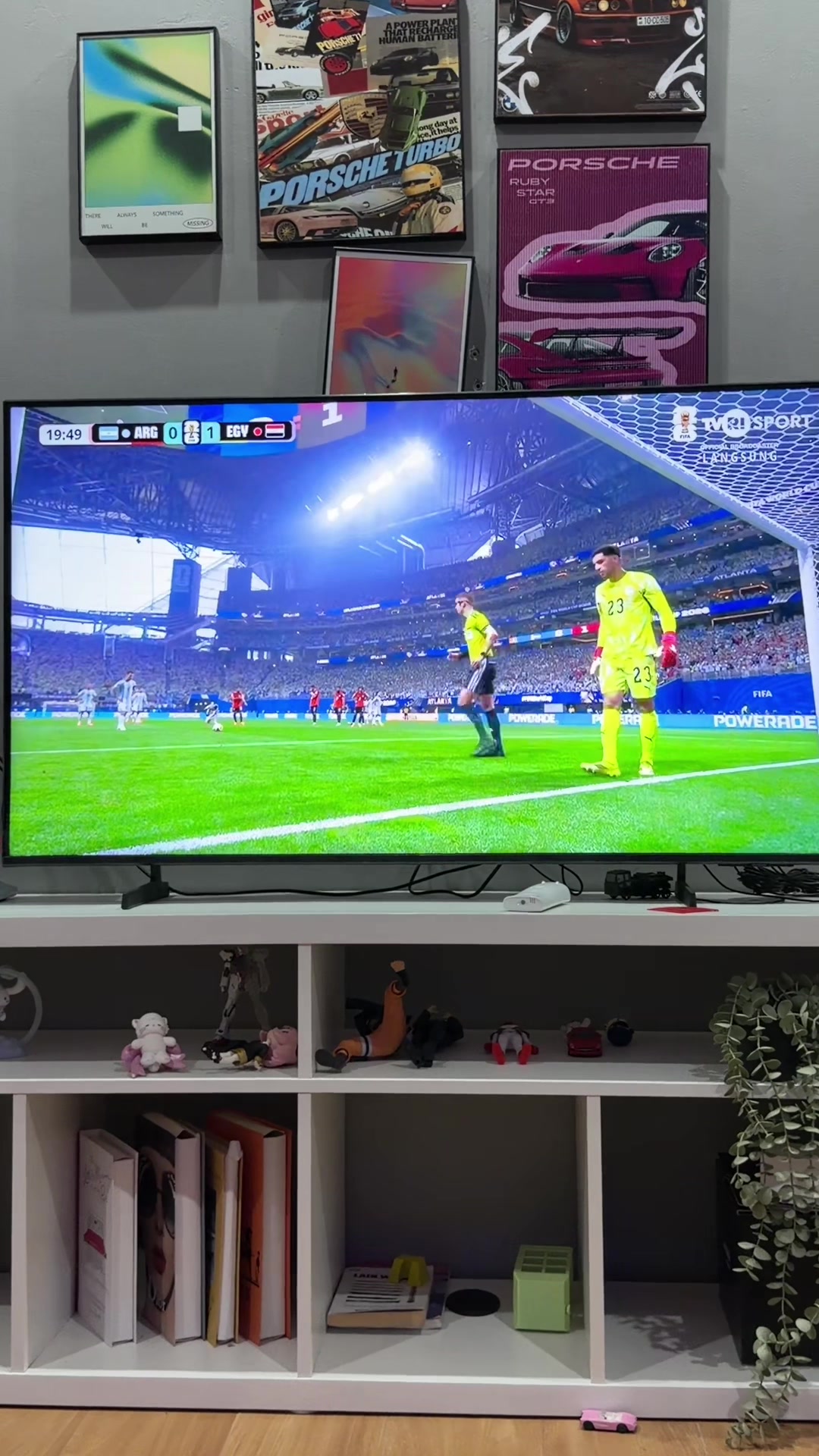 @Adechulooo