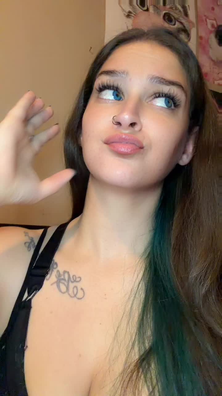 @Christina👑