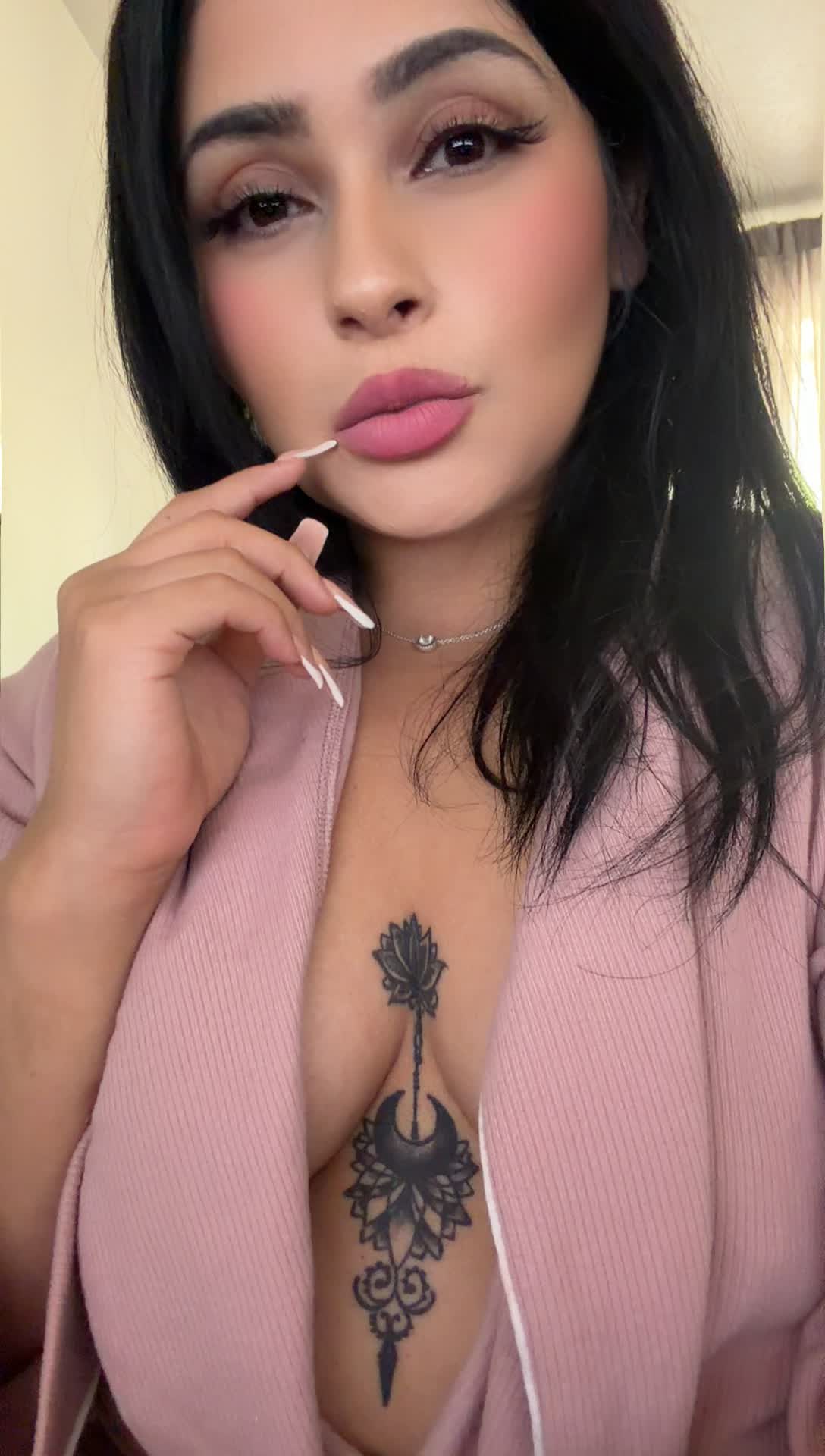 @🍑🥭Lady Millones🥭🍑