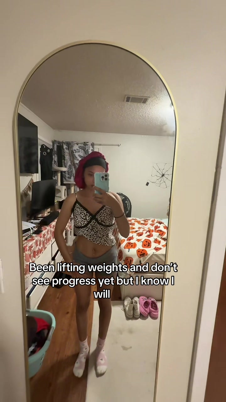 @skylarkatherinex