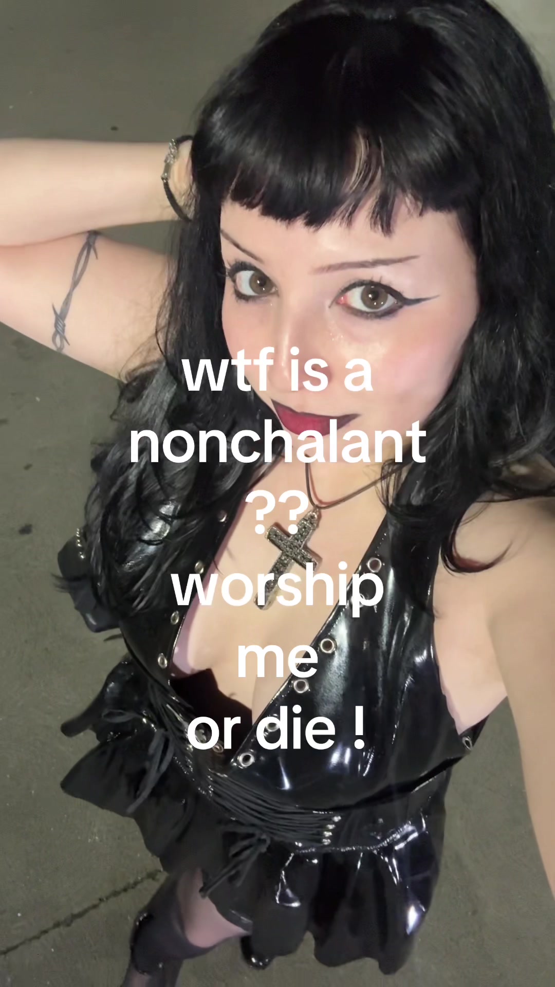 @𖤐☽