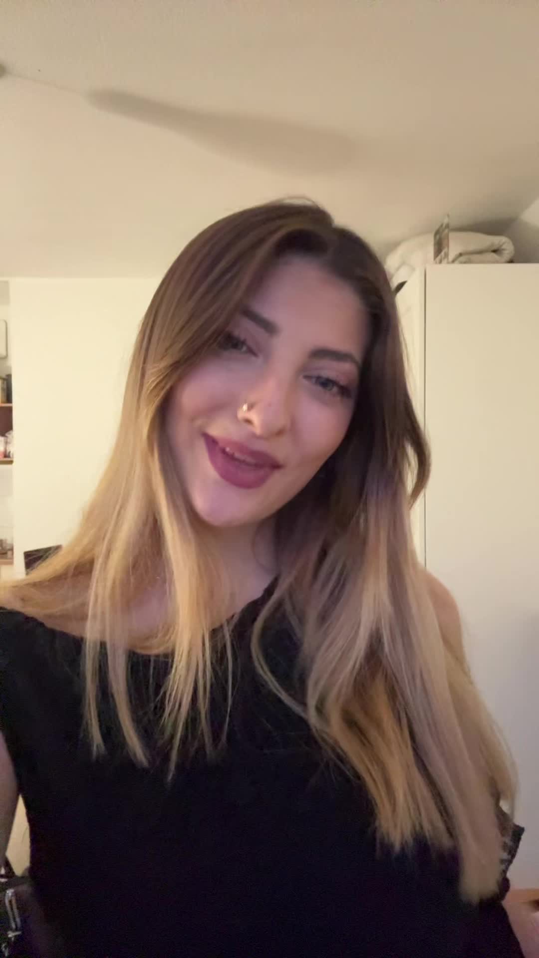 @peeloo47