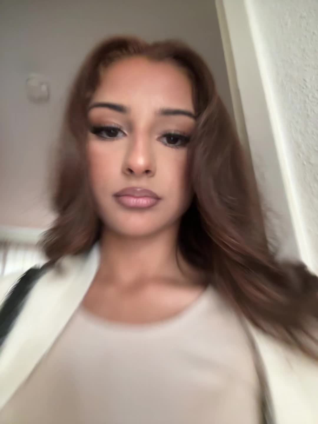 @𝒵𝒶𝓇𝓍𝓊