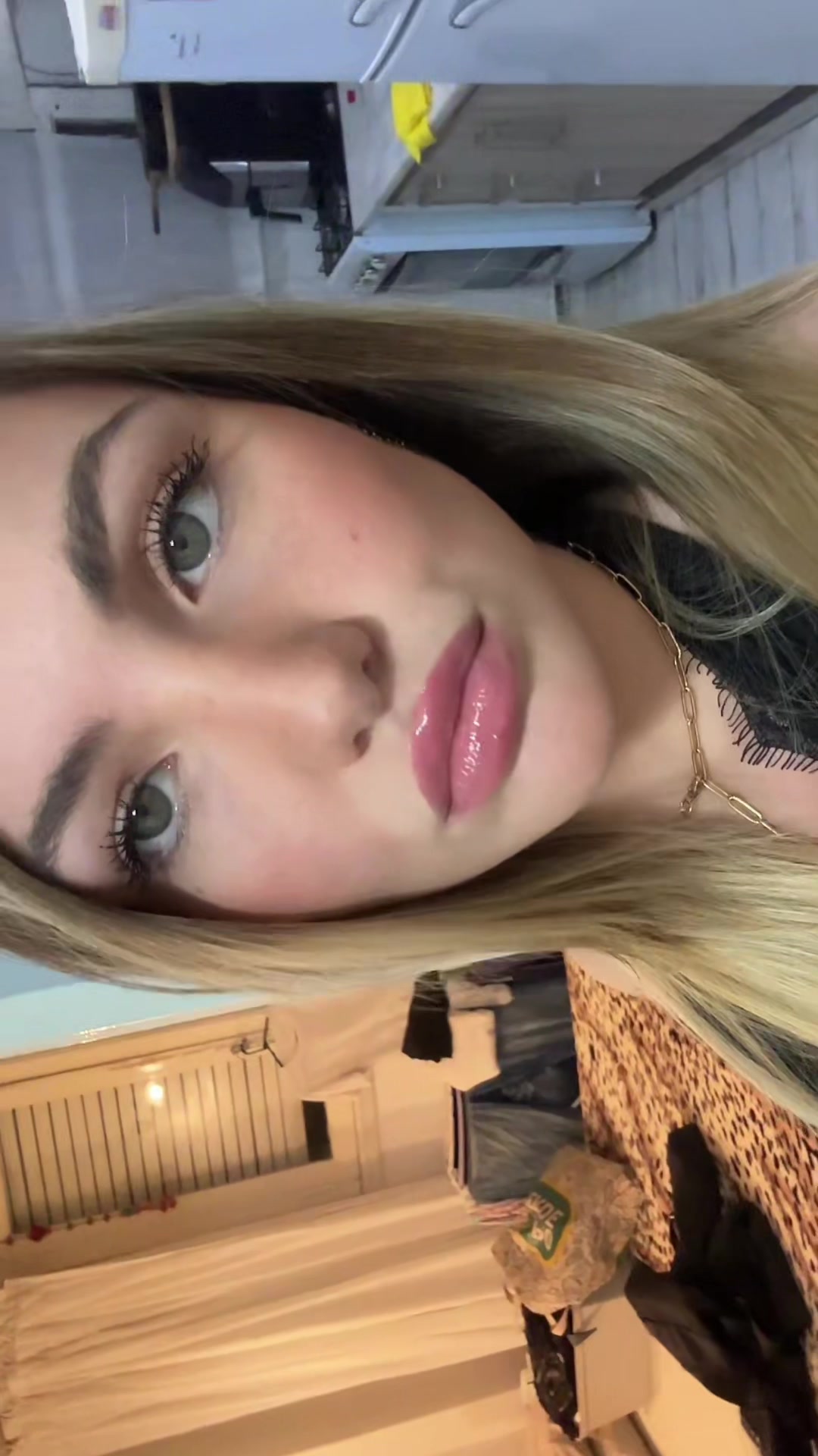 @Agostinaron