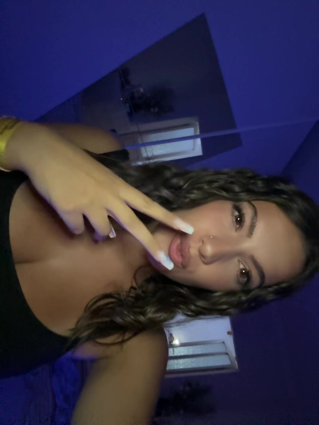 @𝓘𝓼𝓪💸