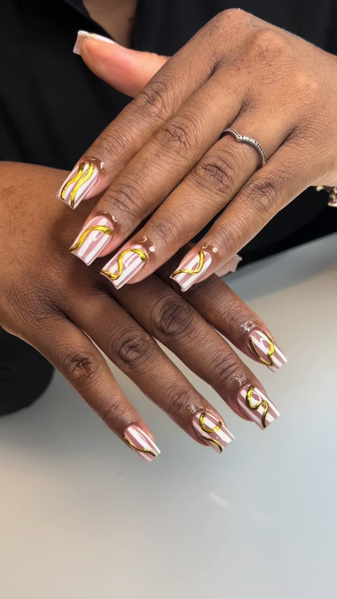 @lizthenailtexh