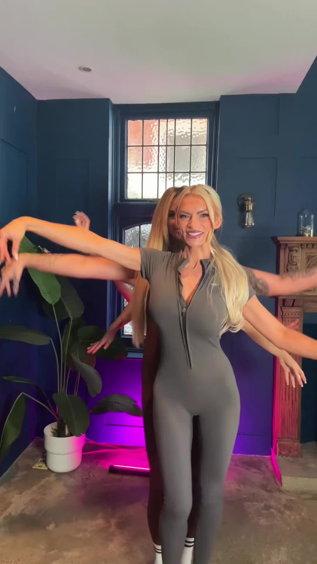 @themichellemoist