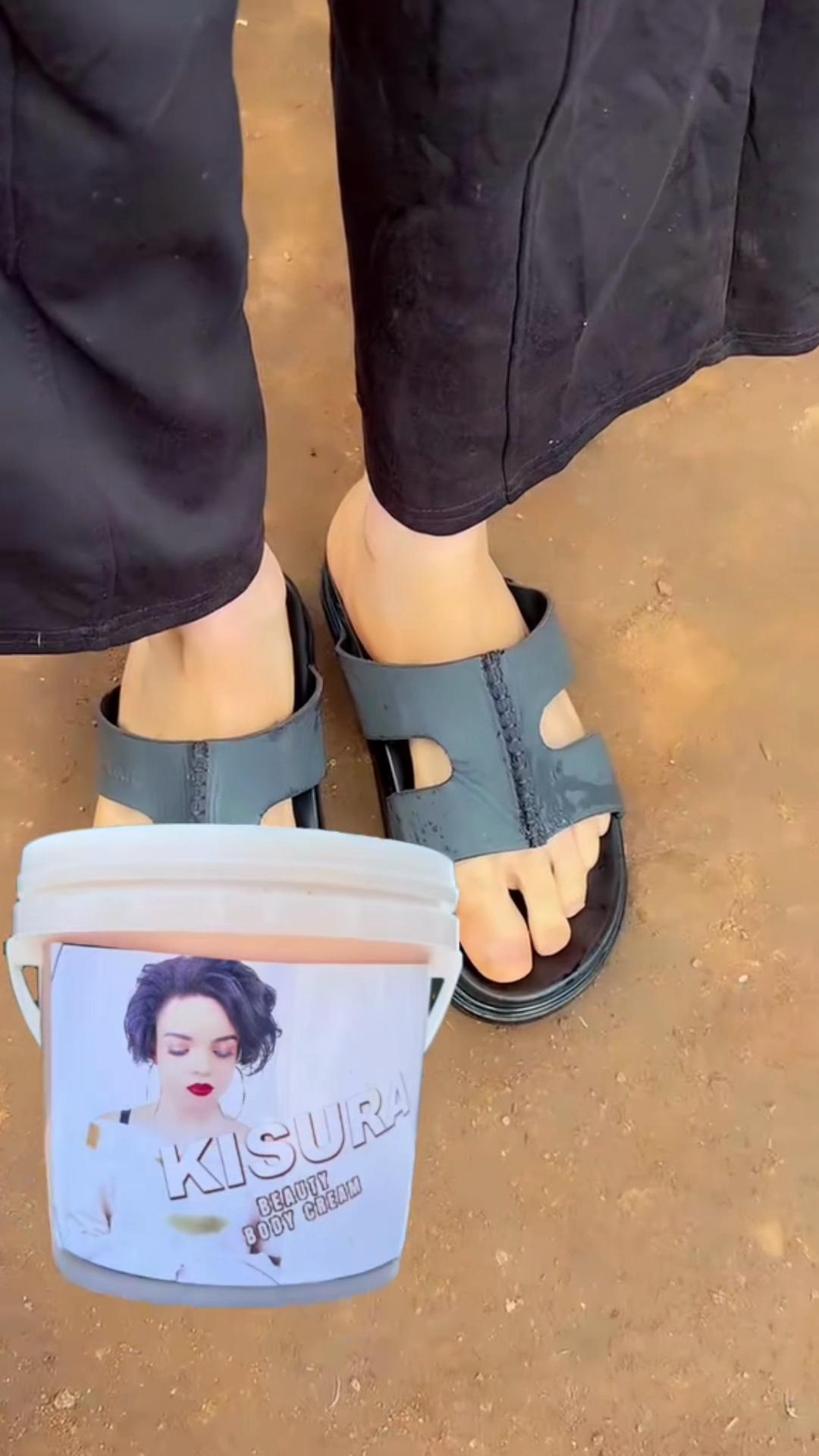 @kisurawambeya