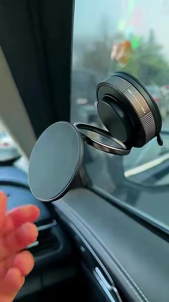 @𝐓𝐎𝐊𝐘𝐎 𝐓𝐎𝐖𝐍