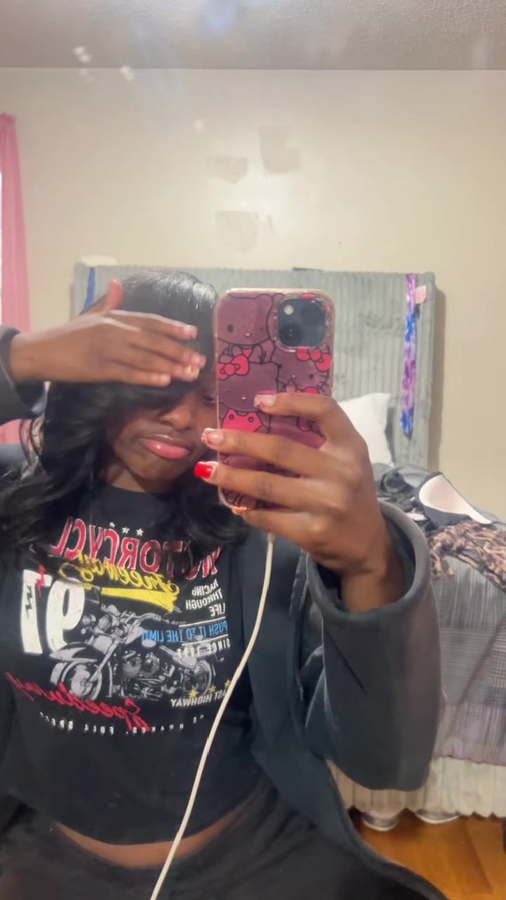 @thequeenduhh__