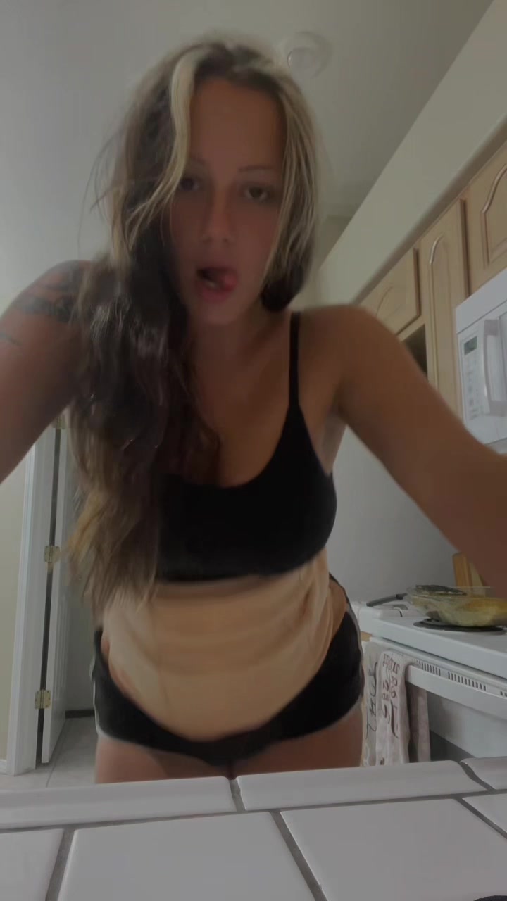@DaniieS9