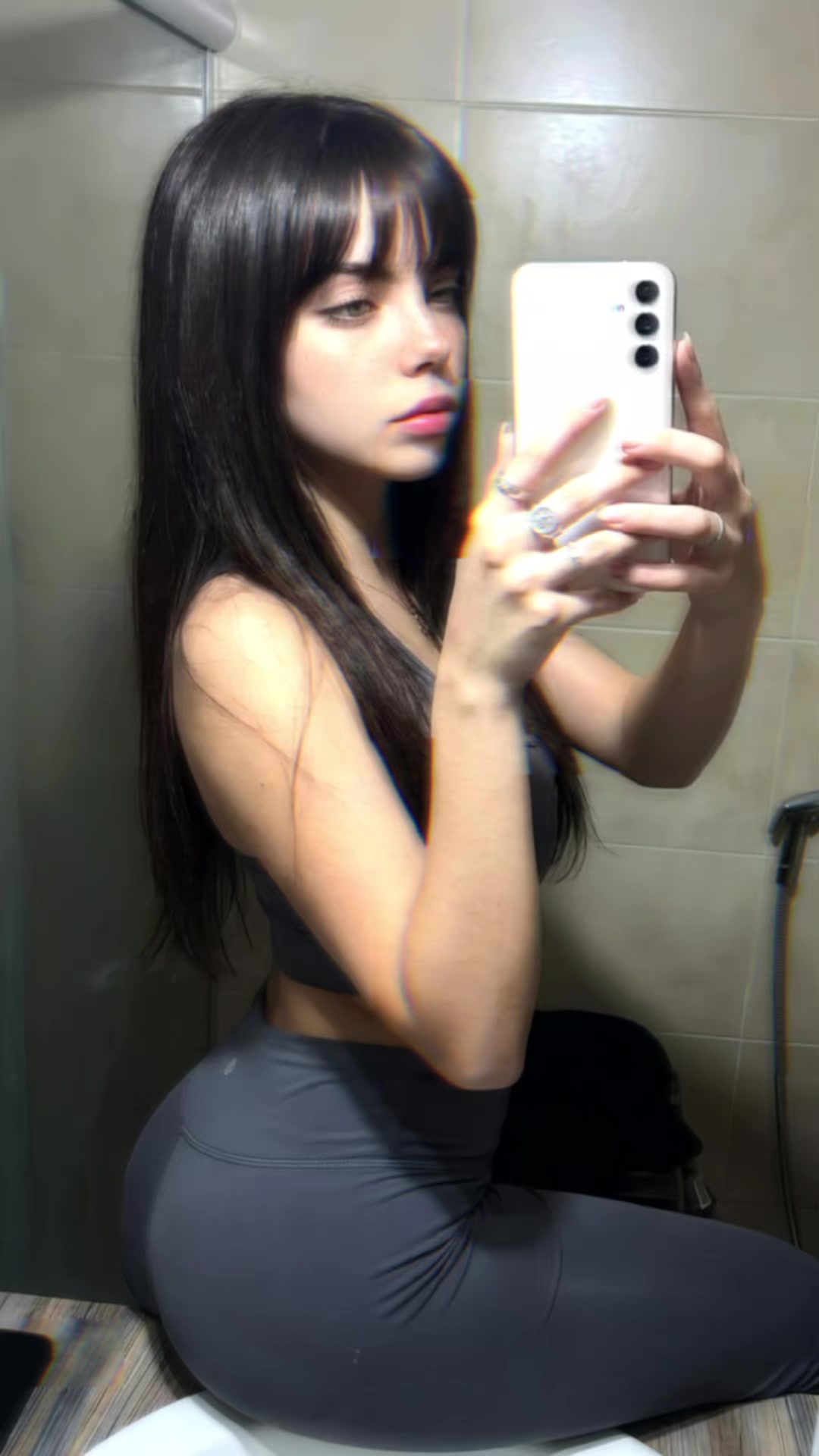 @Nicoole