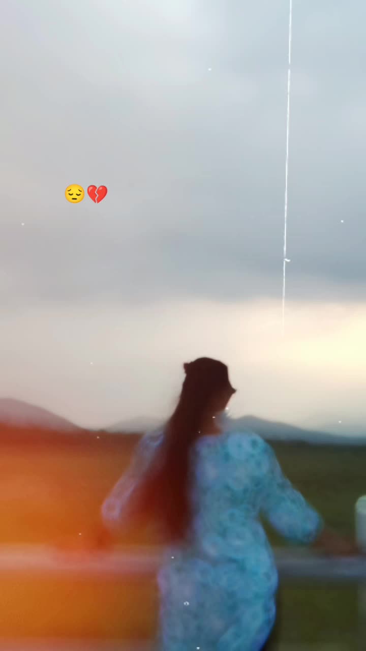 @Renutharu💐