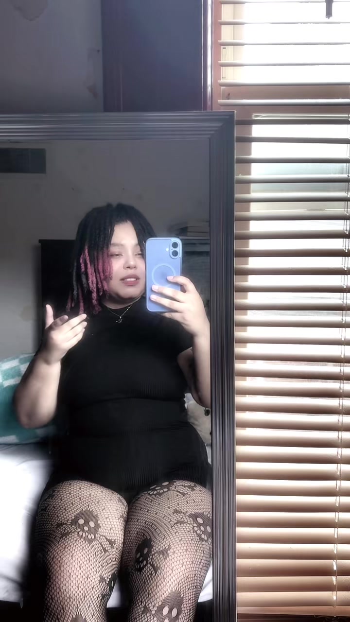 @𝔖𝔨𝔲𝔣𝔣𝔶.𝔛𝔬 🕷️📚