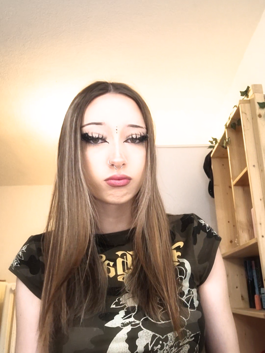 @☭❤️✮𝔑𝔢𝔩𝔢✮🖤☭