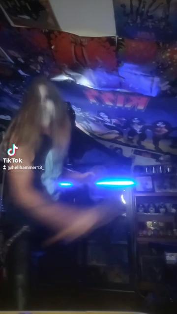 @Hellhammer13