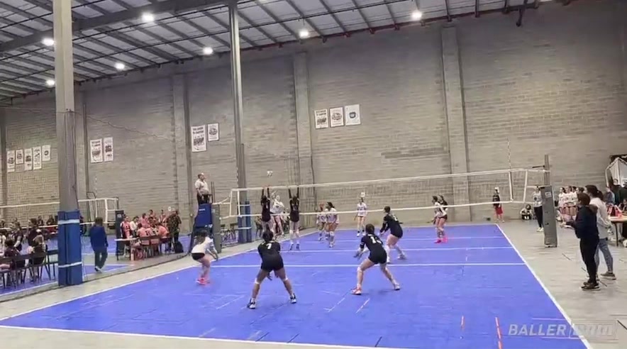 @Deanna🏐🤞🏽