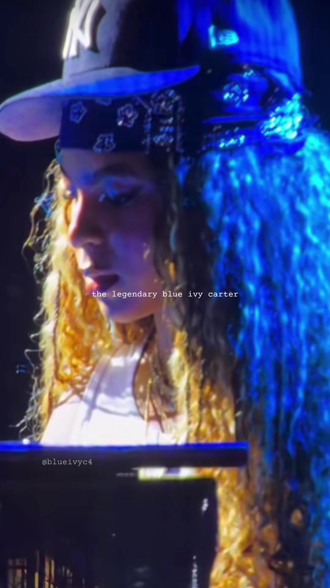 @Blue Ivÿ Carter