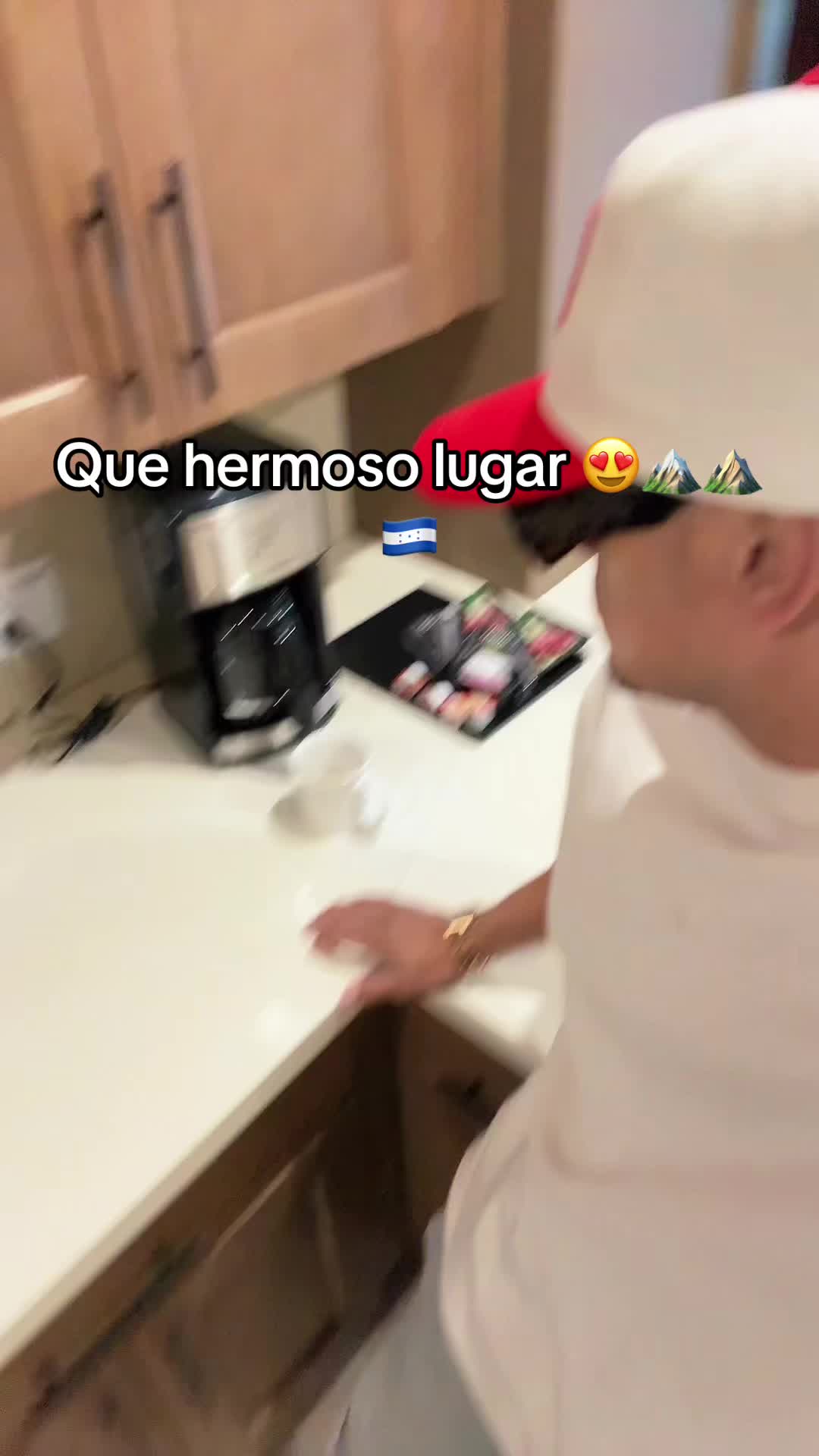 @Nekomejia