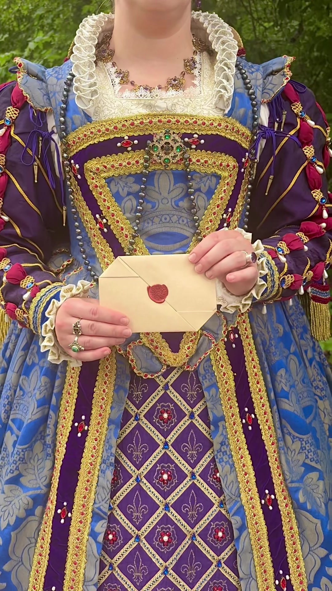 @Renfair.com