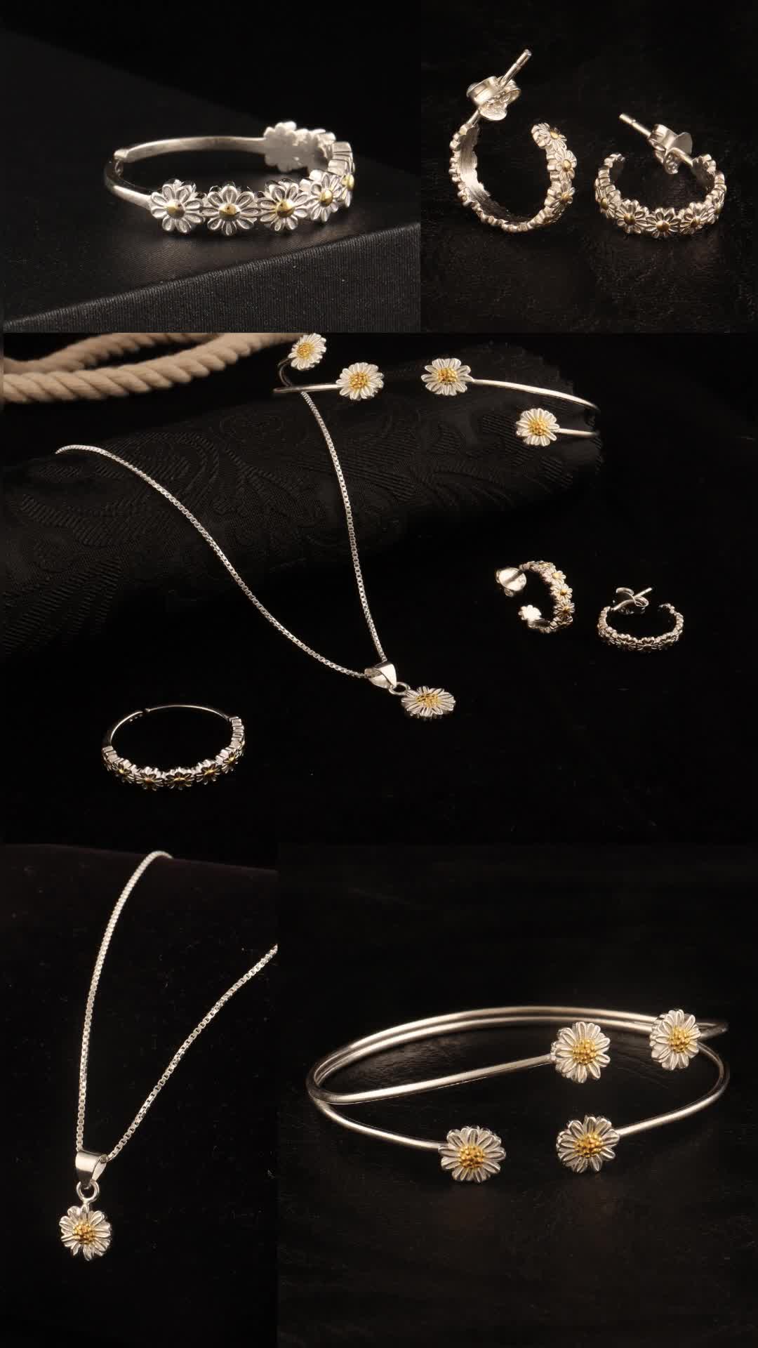 @Sarasbeads & Jewellery London
