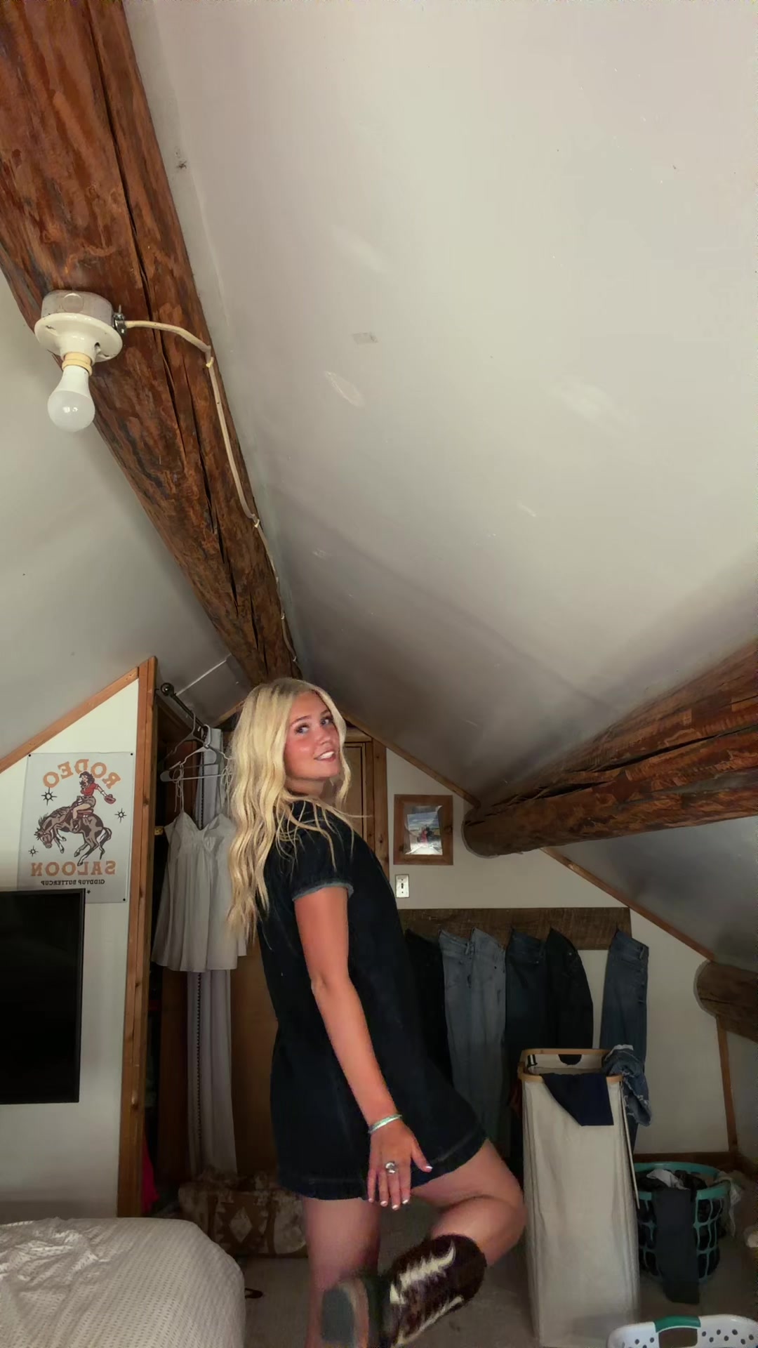 @lola.tabor