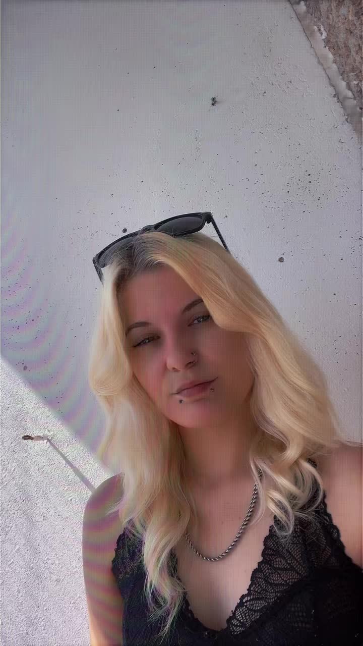 @Celine_cz