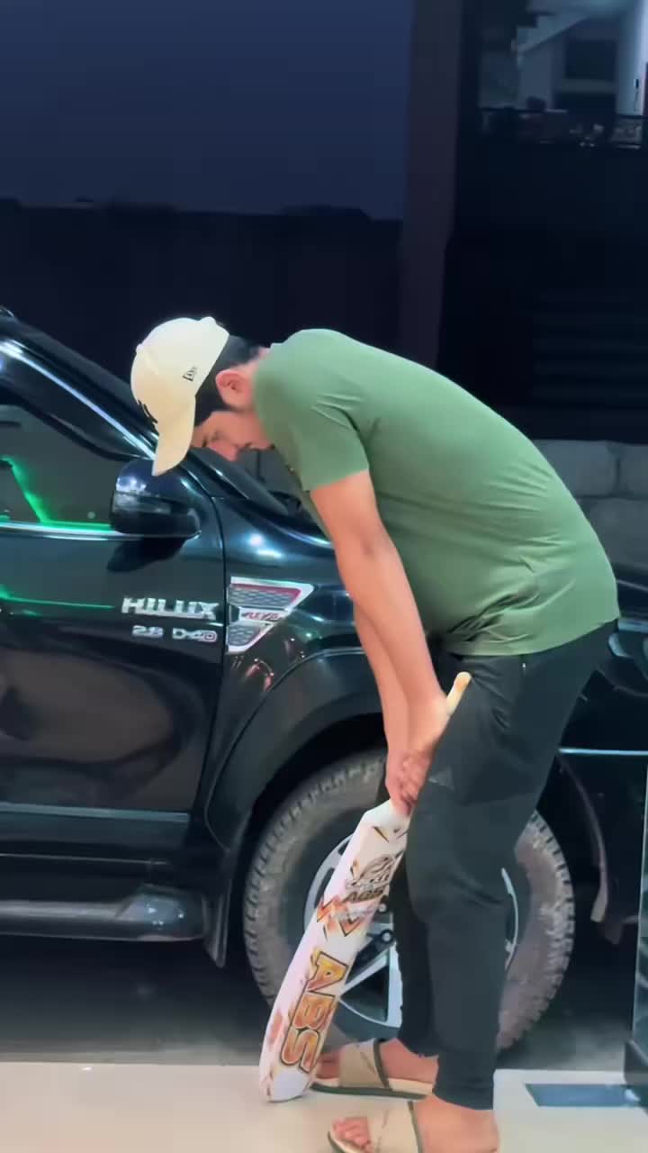 @MK