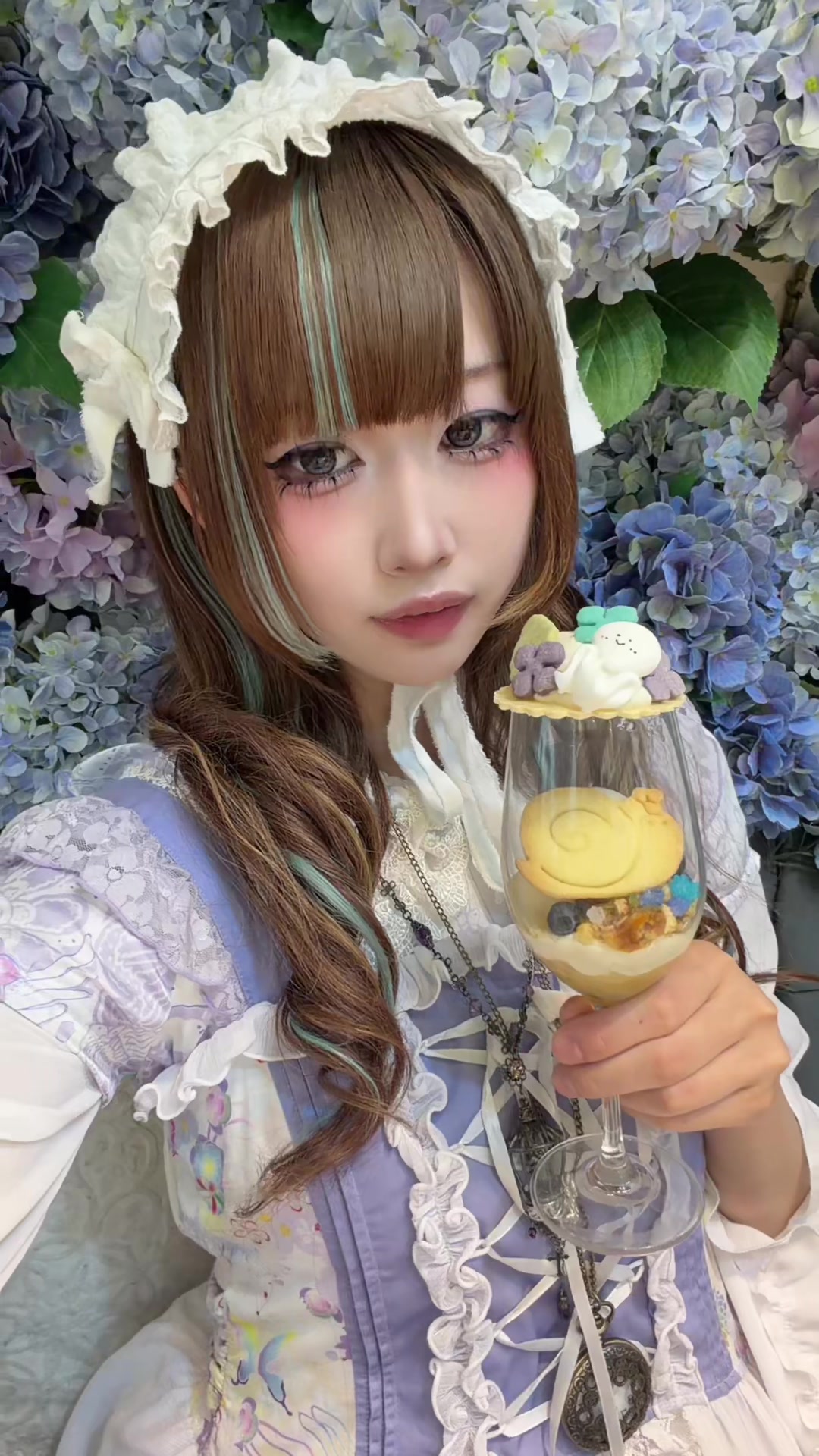 @デカニャンコ