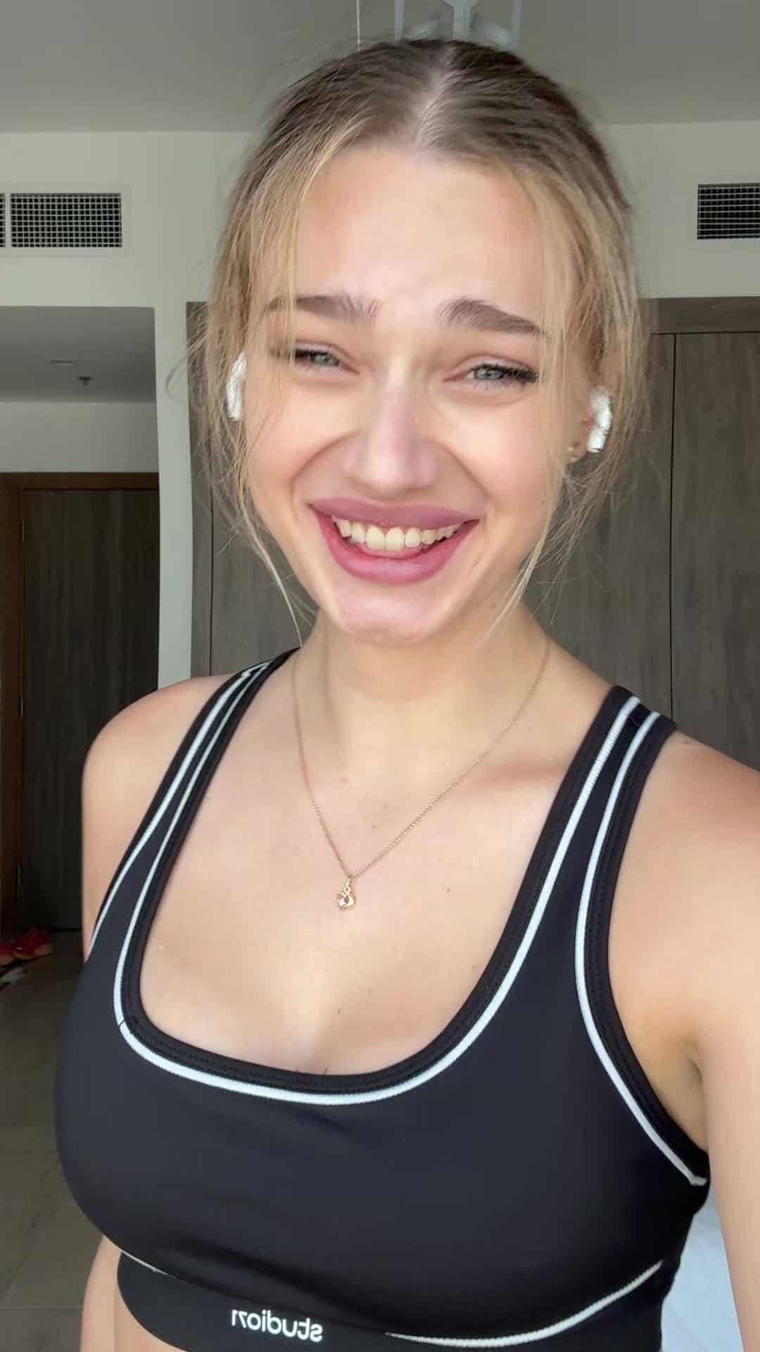 @Nicole