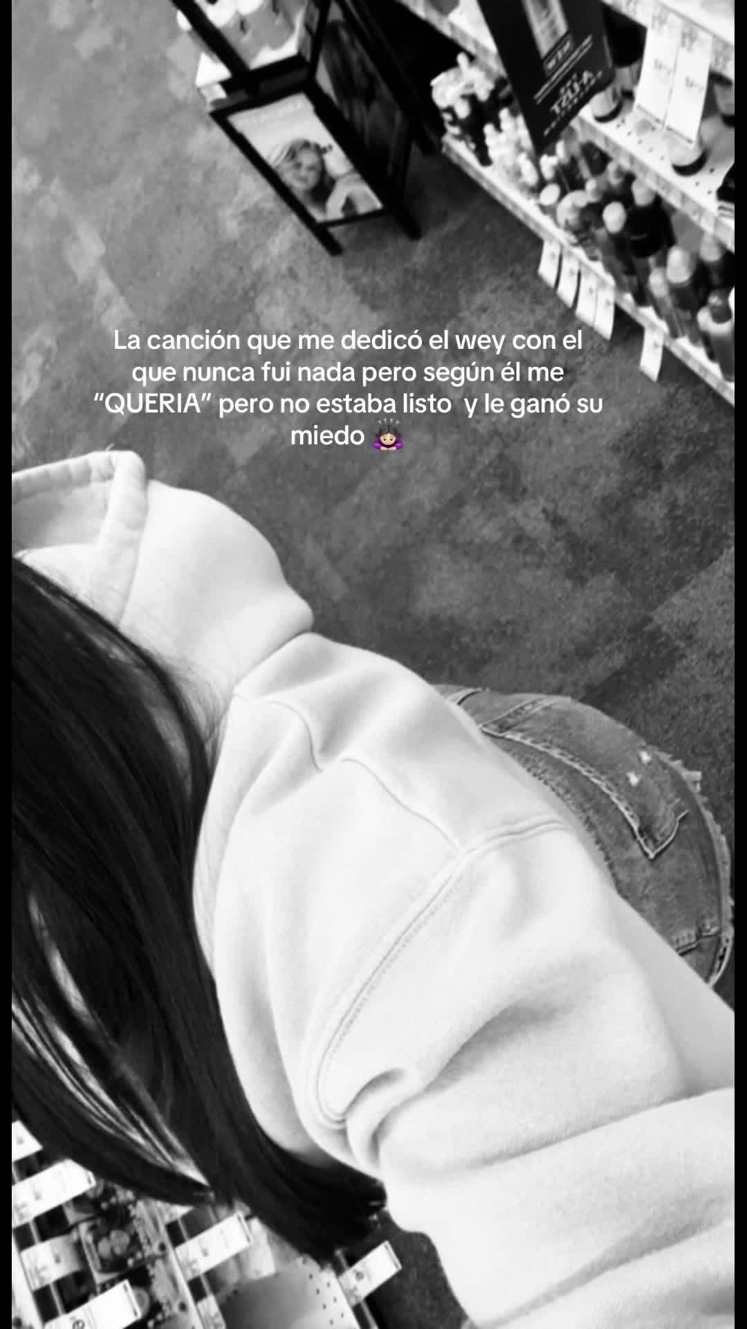 @Niki🖤