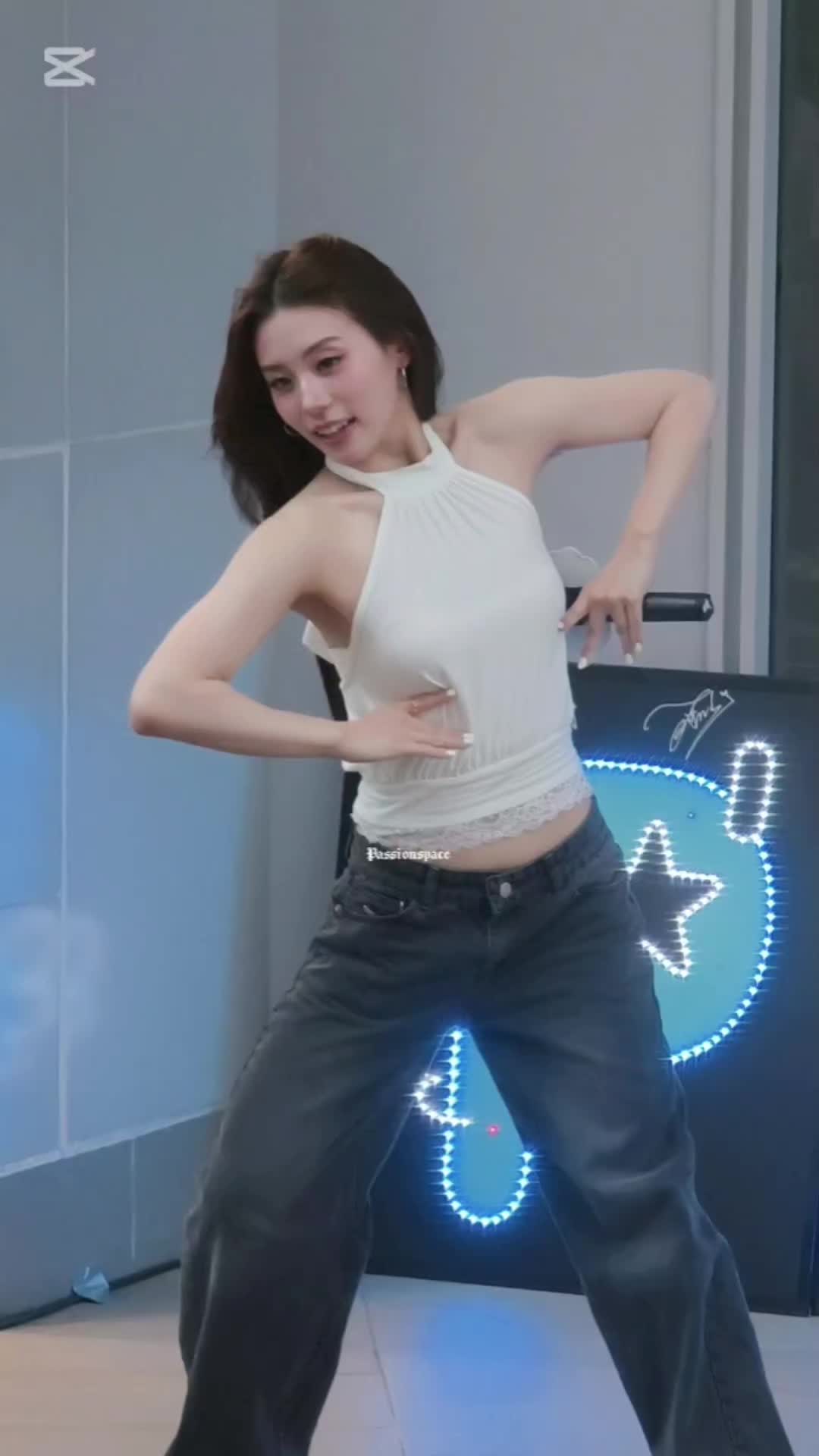 @P'XU