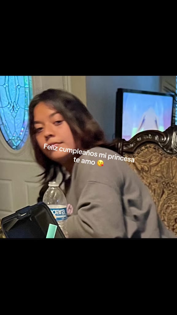 @Chica tapat&iacute;a